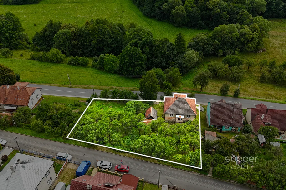 Prodej stavebního pozemku 1562 m²